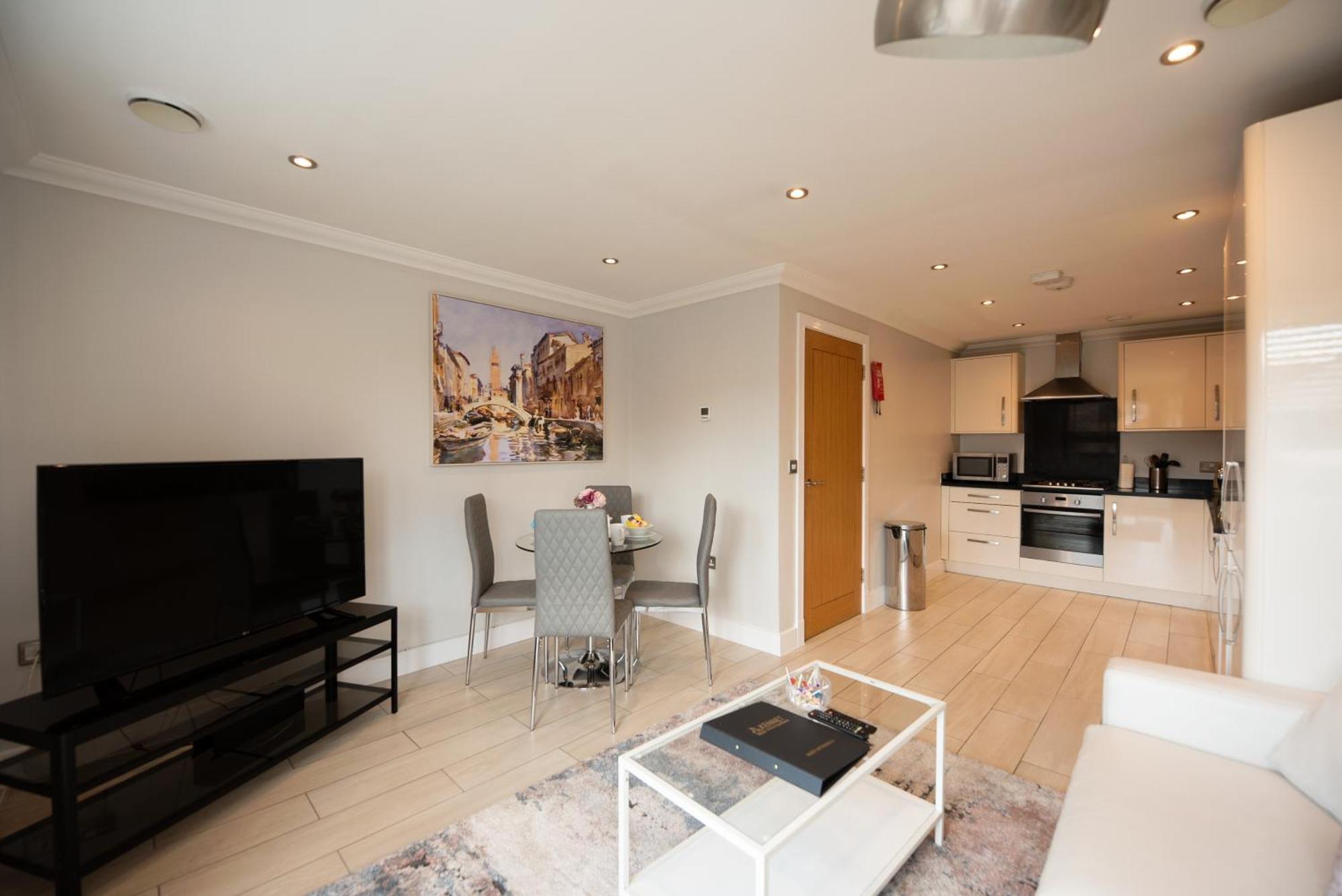 Malthouse Court Apartment *